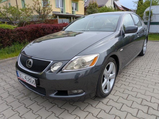 lexus