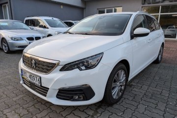 Peugeot 308 II lift, 131KM, niski przebieg